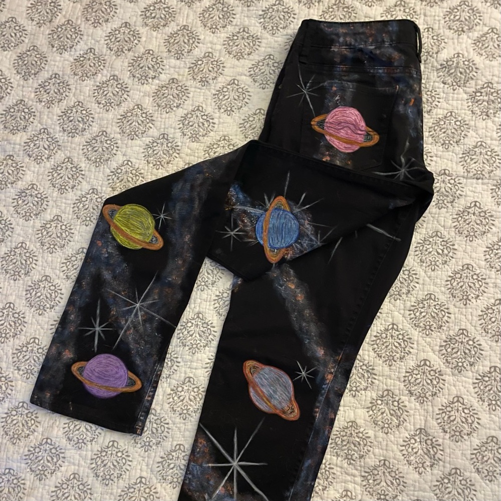 Hand Painted Black Jeans with Vibrant Planets and Stars Design OOAK Size 9 - Picture 7 of 14